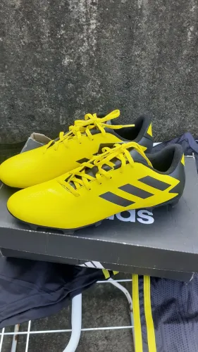 Chuteira Adidas Artilheira IV FG 41