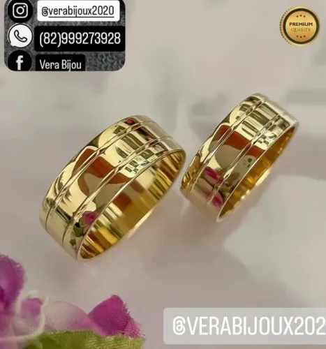 PAR DE ALIANÇAS BANHADAS A OURO 18K 