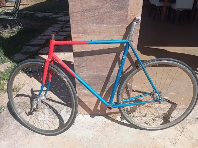 Quadro italiano bicicleta speed  cromoly columbus anos 80 tamanho 56.