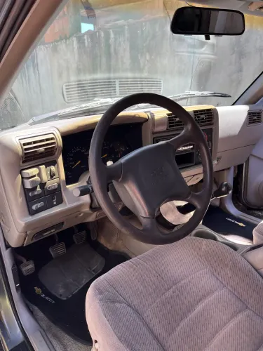 Chevrolet S10 Blazer DLX 4.3 V6 1997