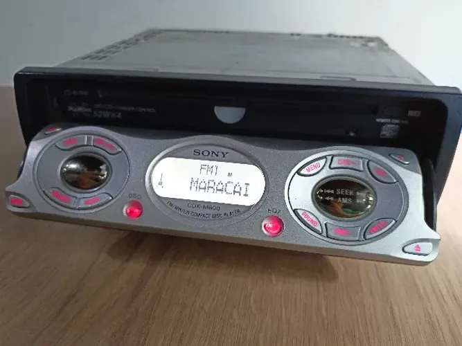 Sony Cdx-m800 Xplod Duas Caras Graficos Golfinho