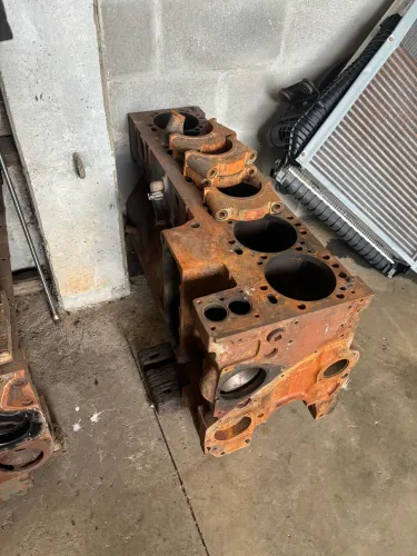 Bloco Motor Cummins Série C Com Baixa 