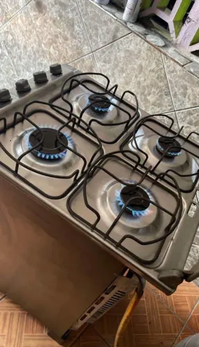 Fogão Brastemp inox 4 bocas 