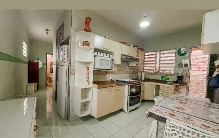 PRAÇA 14, 5 QUARTOS S/ 2 SUÍTES + APTO ANEXO COM 2 SUÍTES, ENERGIA SOLAR