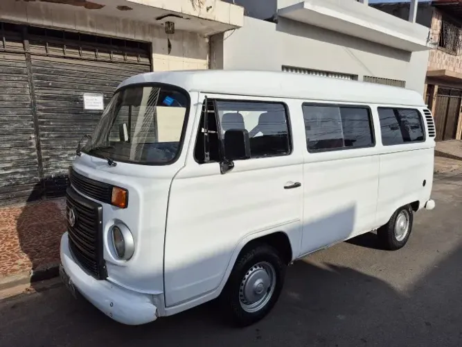 Volkswagen Kombi Standard 1.4 MI Total Flex 8V 2011