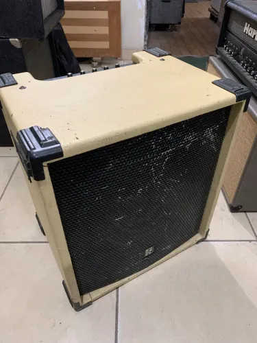 Amplificador de baixo Staner BS 150