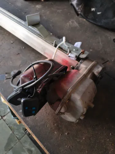 Kit motor basculante com placa nova e 2 controles  Pecinin