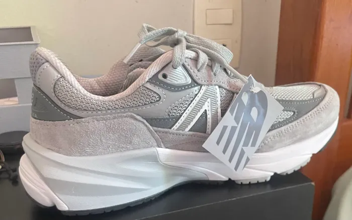 VENDO TÊNIS NEW BALANCE 990 original novo
