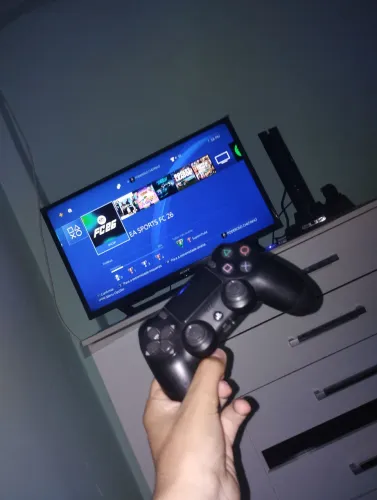 Ps4 FAT completo 2 controles