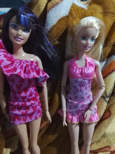 Bonecas Barbie