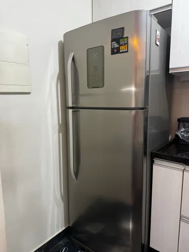 Geladeira Electrolux Frost Free Inox - Excelente Estado