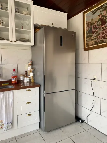 Geladeira Inox Midea inverse 416L