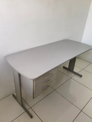 Vendo armário de escritório 