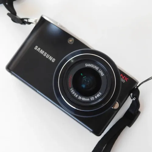 Câmera samsung nx100 14.6 megapixels