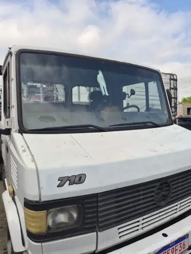 MB 710 ano 2001