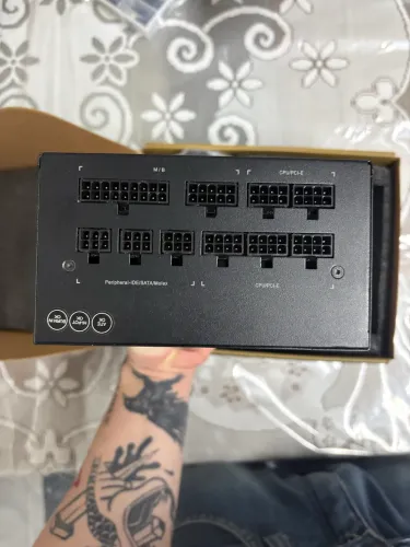 FONTE P750GM GIGABYTE 750w 80PLUS GOLD PFC ATIVO