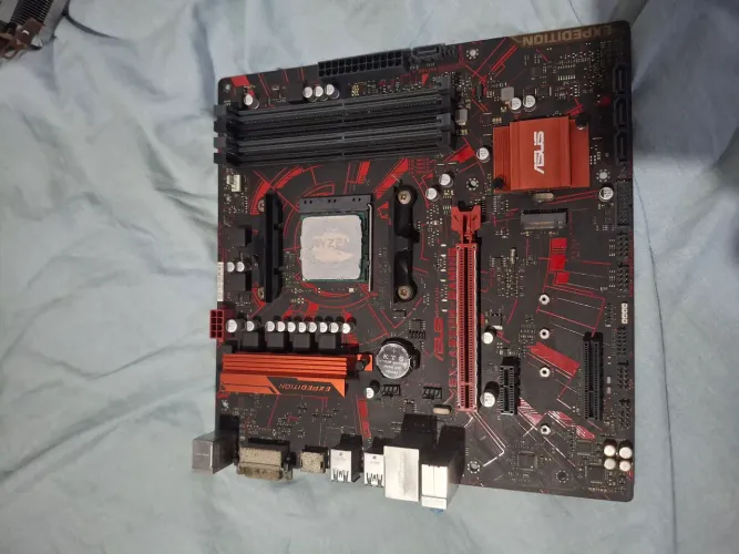 Placa mãe ASUS A 320 M GAMING + COOLER