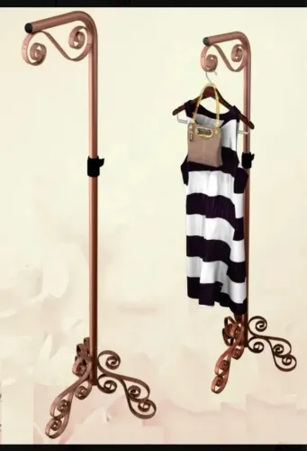 Pedestal para roupa