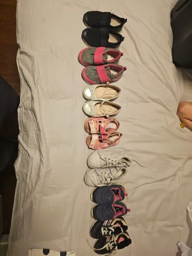 7 sapatos infantis tamanho 23 usados