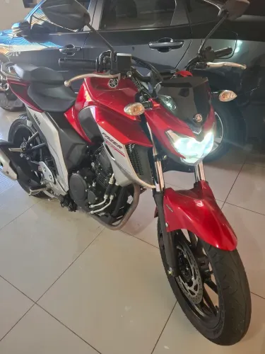 Fazer fz 25/com 9.200 km