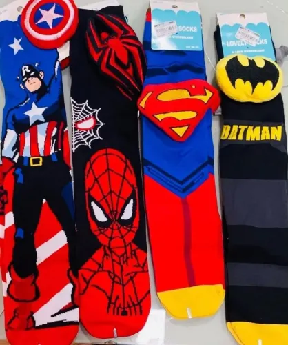 MEIA INFANTIL DE SUPER HEROIS 3D DIVERTIDAS