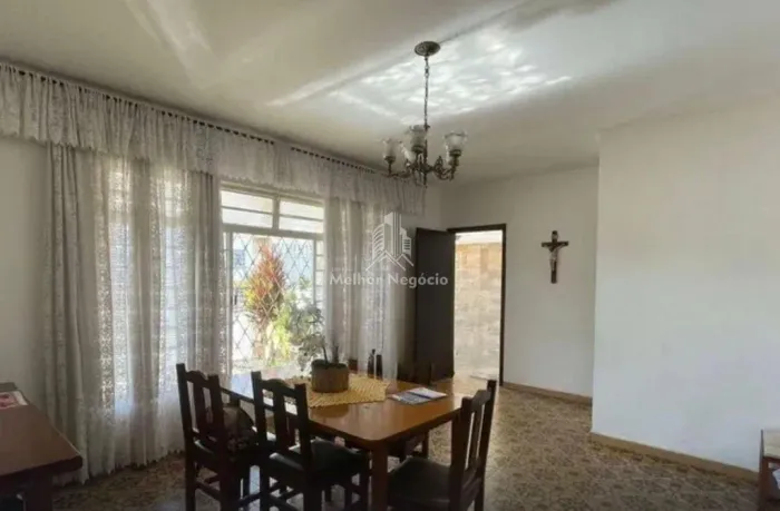 Casa à venda em Piracicaba, Castelinho, com 3 quartos, com 230 m²