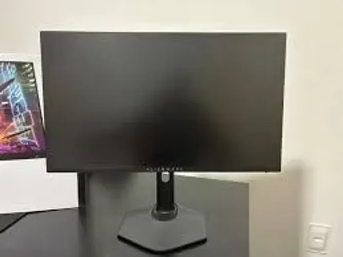 VENDO MONITOR ALIENWARE