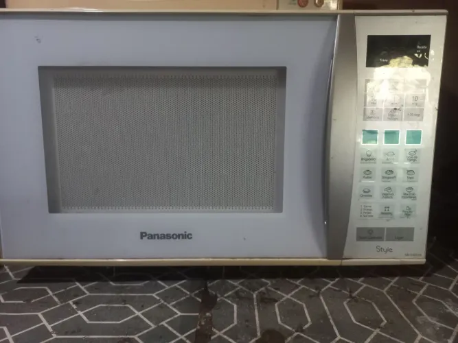 Forno micro-ondas Panasonic