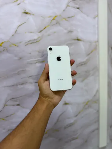 IPHONE XR BRANCO 64 GB