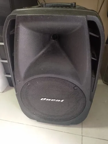 Equipamentos de guitarra e música ?