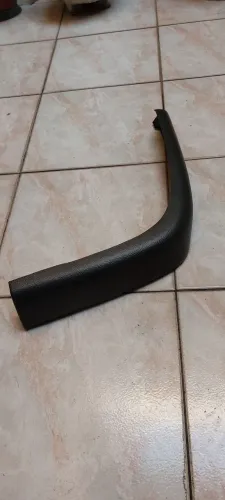 Moldura do spoiler monza 87/90.  LE
