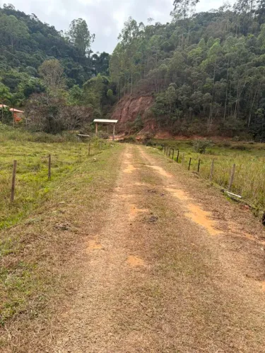 Chácara e sítios à venda em Tijuco Preto-Domingos Martins- clima frio-troco parcelo