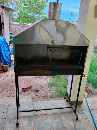Churrasqueira grande inox