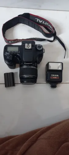 Canon 40D + Lente + Flash