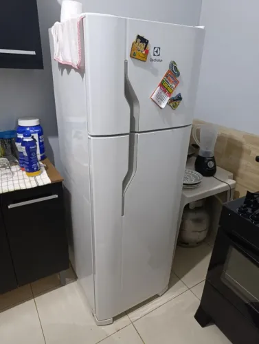 Geladeira Eletrolux funcionando perfeitamente
