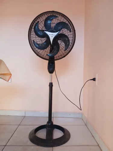 Ventilador de pé 
