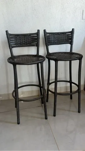 BANQUETAS ALTA DE FIBRA SINTÉTICA PARA BALCÃO
