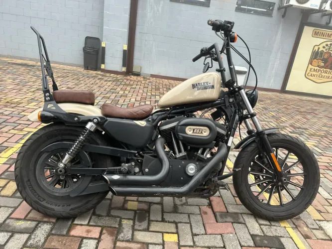 Harley-Davidson Iron 883 2010 Impecável, totalmente customizada