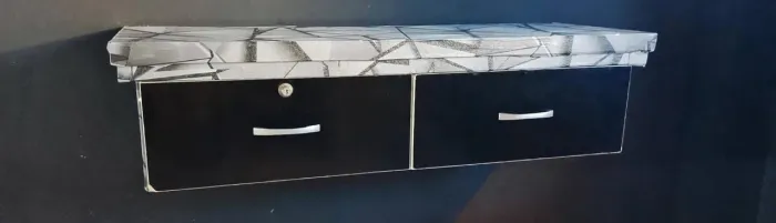 Cadeira de barbearia e bancada de barbeiro