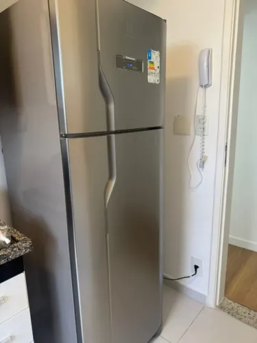 Geladeira/Refrigerador Eletrolux Frost Free Inox Duplex Prata 310L