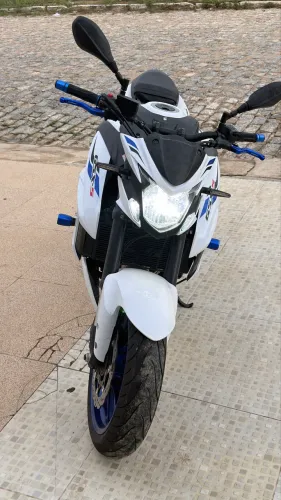 Suzuki 750 nova revisada e pronta pra ser sua