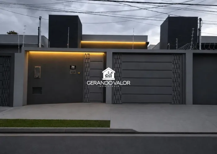 Casa em Excelente localização com Suíte