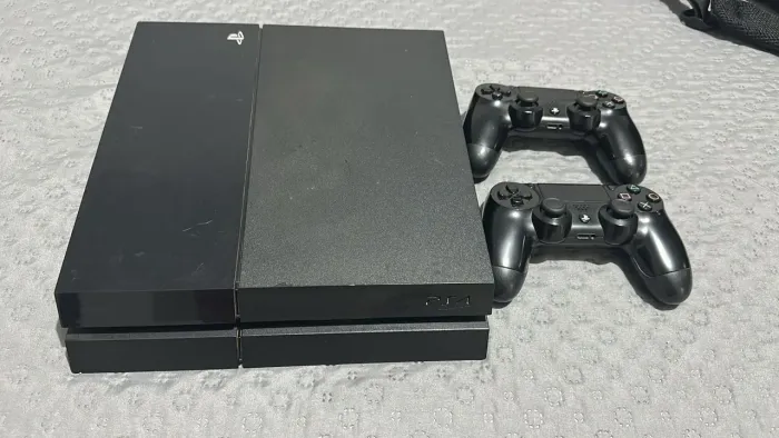PS4 FAT