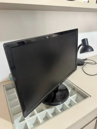 MONITOR AOC 27?
