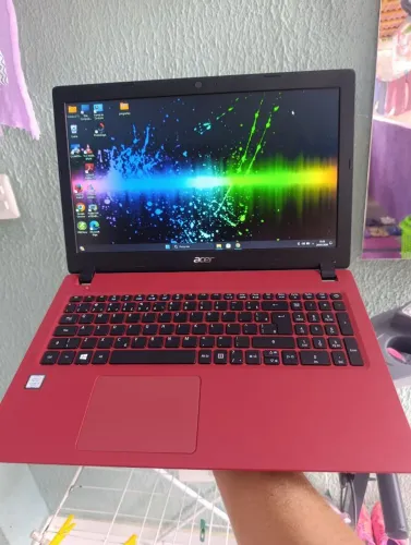 Notebook Acer com processador Intel Corei5 de 7 geração, SDD 256 gigas, 4 Gb de RAM ddr4