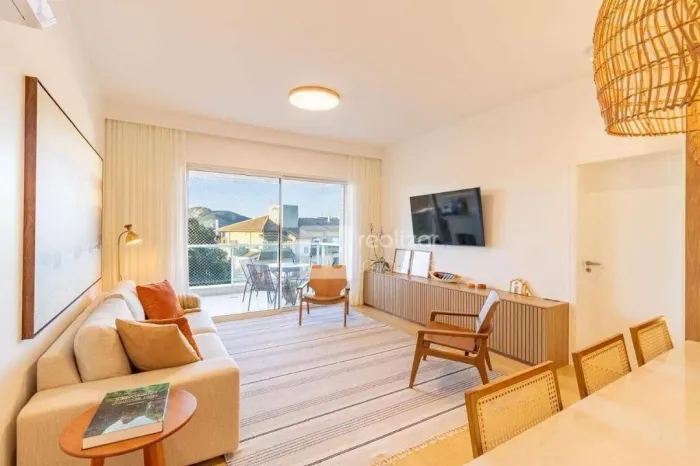 Apartamento Residencial à venda, Santinho, Florianópolis - AP1083.