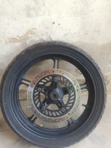 Tenho pra vender todas peças e partes da cb300r 2012.