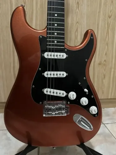 Guitarra PHX Strato Corpo em Alder Captadores Alnico 5 Linha Vega
