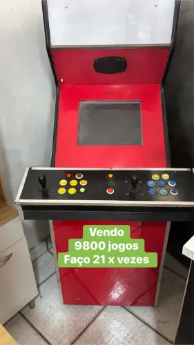 Fliperama com 9800 jogos funcionando 