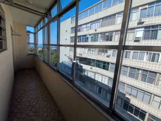 Apartamento - Padrão / Residencial / Glória